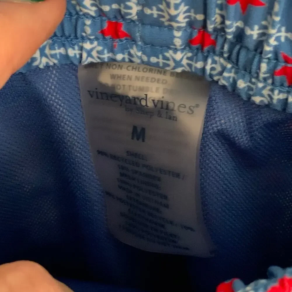 Vineyard Vines Boys size Medium‎ Swim trunks